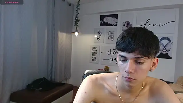 AmethystShadow17 online show from November 24, 3:56 pm