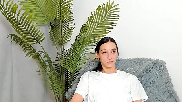 HayleySalahubdin online show from October 14, 3:12 pm