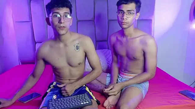 Desire4Duo online show from February 10, 10:47 am