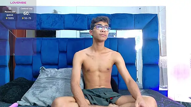 Desire4Duo online show from November 1, 1:27 pm