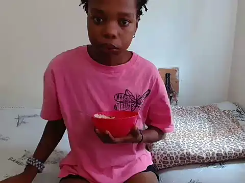 SexyLatoya05 online show from October 16, 8:33 am