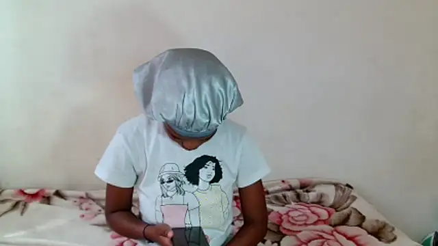 SexyLatoya05 online show from December 1, 5:41 am