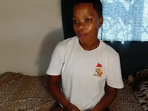 SexyLatoya05 online show from November 10, 7:46 am