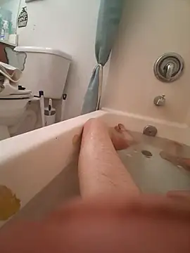 whateveruwanthowever online show from November 12, 9:18 pm