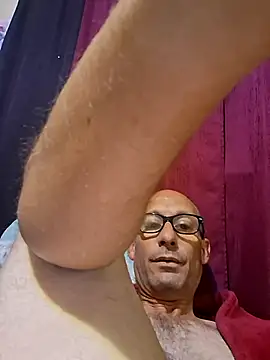 whateveruwanthowever online show from November 6, 10:03 pm