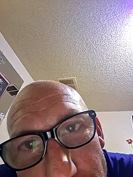 whateveruwanthowever online show from November 19, 2:44 am