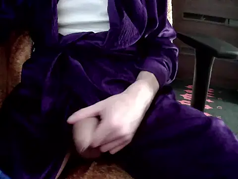 Batboy94 online show from February 8, 1:03 am