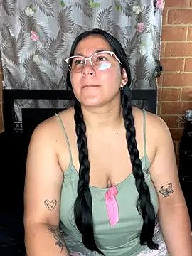 Snapshot of kassandra_luxury chatting on October 30, 4:44 am kassandra luxury online show from October 30, 4:44 am