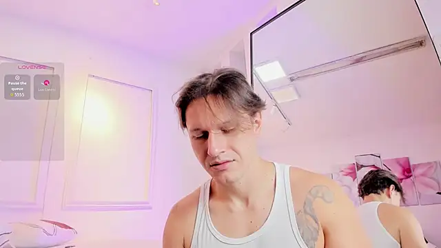 Justin valverde online show from April 12, 3:21 am