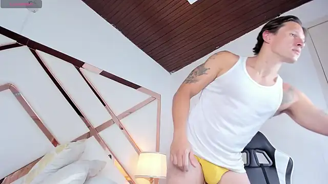 Justin valverde online show from February 9, 7:34 pm