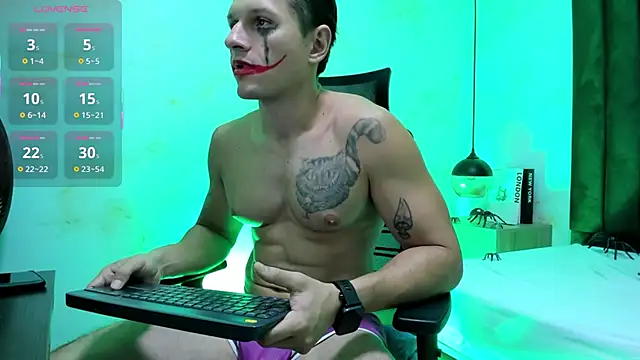 Justin valverde online show from October 31, 8:05 pm