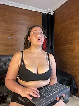 Yvonny27 online show from February 10, 2:27 pm