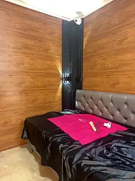 Yvonny27 online show from February 26, 1:11 pm