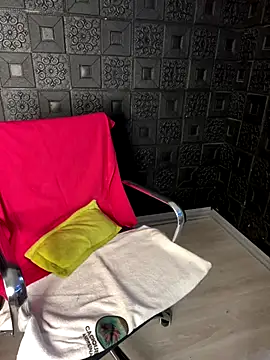 Yvonny27 online show from December 5, 11:53 am