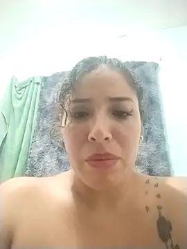 Yvonny27 online show from February 22, 5:10 am