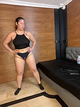 Yvonny27 online show from March 2, 12:34 pm