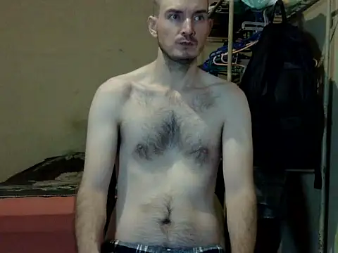 Snapshot of RonnieMetal chatting on November 6, 2:59 am RonnieMetal online show from November 6, 2:59 am