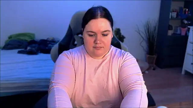 SummerTina online show from February 6, 2:24 pm