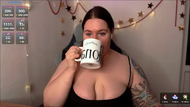 SummerTina online show from December 4, 10:20 pm