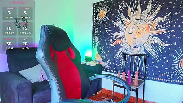 Cat  Moon   online show from July 1, 6:52 pm