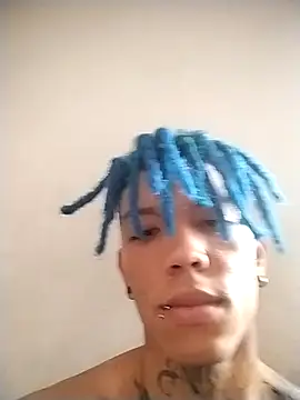 Snapshot of Overinktt chatting on October 28, 6:40 pm Overinktt online show from October 28, 6:40 pm