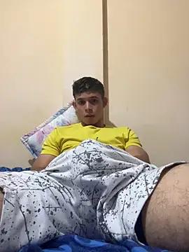 Snapshot of Michael_black01 chatting on February 17, 12:30 am Michael black01 online show from February 17, 12:30 am