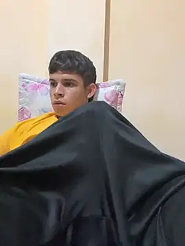 Snapshot of Michael_black01 chatting on February 26, 11:38 pm Michael black01 online show from February 26, 11:38 pm