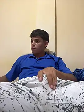 Snapshot of Michael_black01 chatting on April 28, 12:42 am Michael black01 online show from April 28, 12:42 am