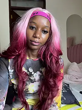 NyahHeat online show from April 12, 3:15 pm