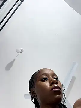 NyahHeat online show from January 13, 8:24 pm