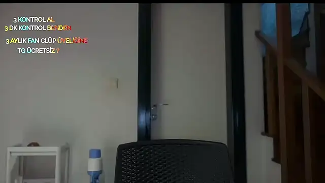  Nefertiti online show from February 25, 10:31 pm