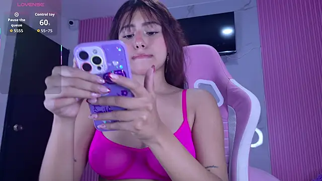 dafne17  online show from November 15, 3:05 pm