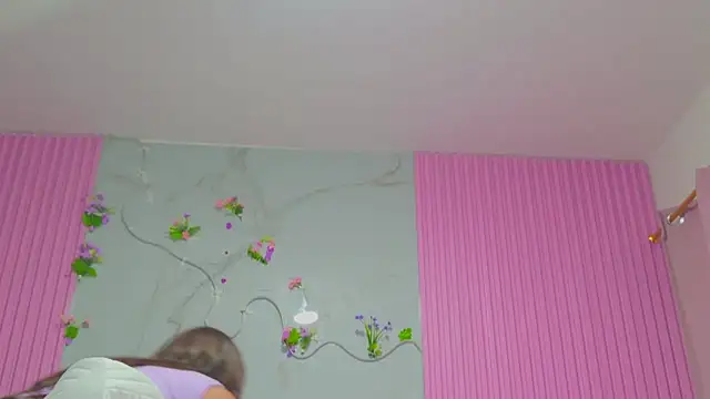 dafne17  online show from March 27, 12:30 am