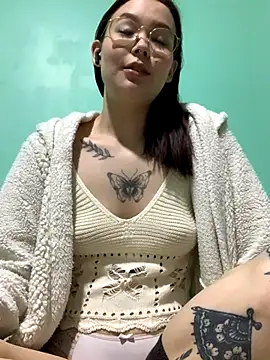 KittyK at online show from November 12, 6:01 pm