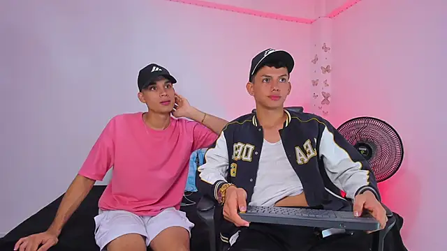 Axel Cody  online show from November 15, 8:02 pm