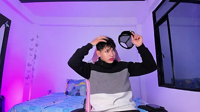 Snapshot of Axel_Cody_ chatting on February 26, 11:32 am Axel Cody online show from February 26, 11:32 am