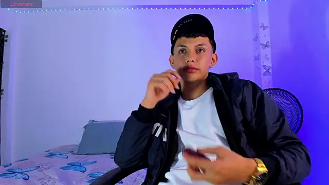 Axel Cody  online show from October 16, 2:42 am