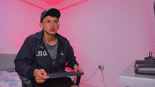 Axel Cody  online show from October 28, 11:31 am