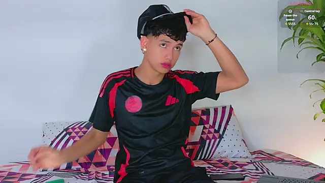 Snapshot of Axel_Cody_ chatting on June 4, 1:38 pm Axel Cody online show from June 4, 1:38 pm