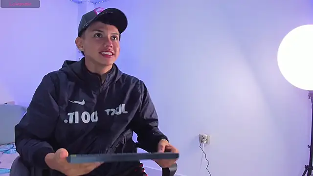 Axel Cody  online show from October 18, 11:23 am