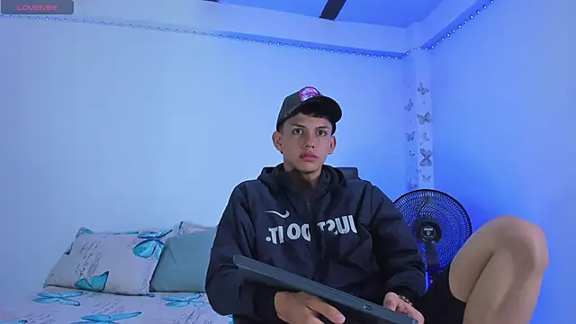 Axel Cody  online show from October 19, 11:46 am