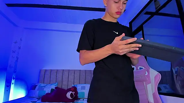 Axel Cody  online show from March 7, 12:21 pm
