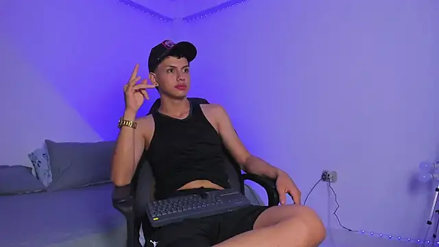 Axel Cody  online show from October 31, 11:40 am