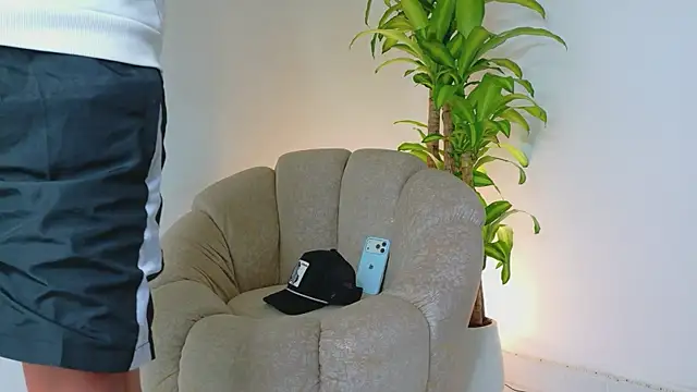 Snapshot of Axel_Cody_ chatting on May 15, 1:53 pm Axel Cody online show from May 15, 1:53 pm
