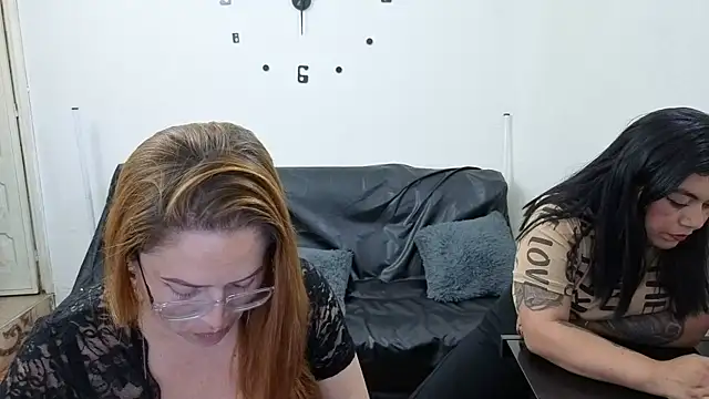 lesb milf online show from April 21, 6:25 pm