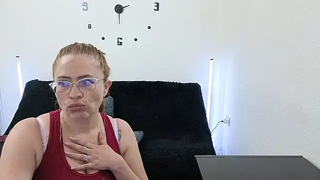 lesb milf online show from March 9, 4:10 pm