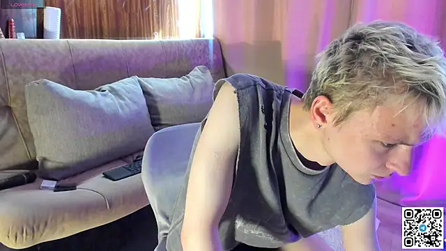 Logan mett online show from April 2, 11:39 am