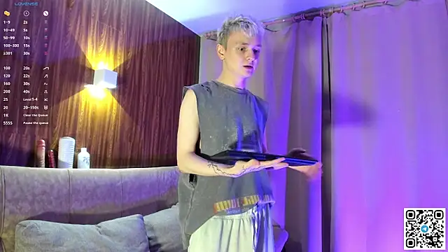 Logan mett online show from March 10, 4:44 pm