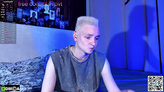 Logan mett online show from November 27, 9:15 pm