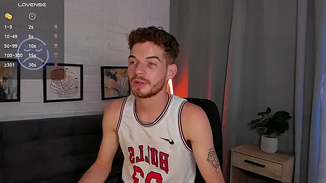 MATEO HUNTER online show from November 12, 3:10 am